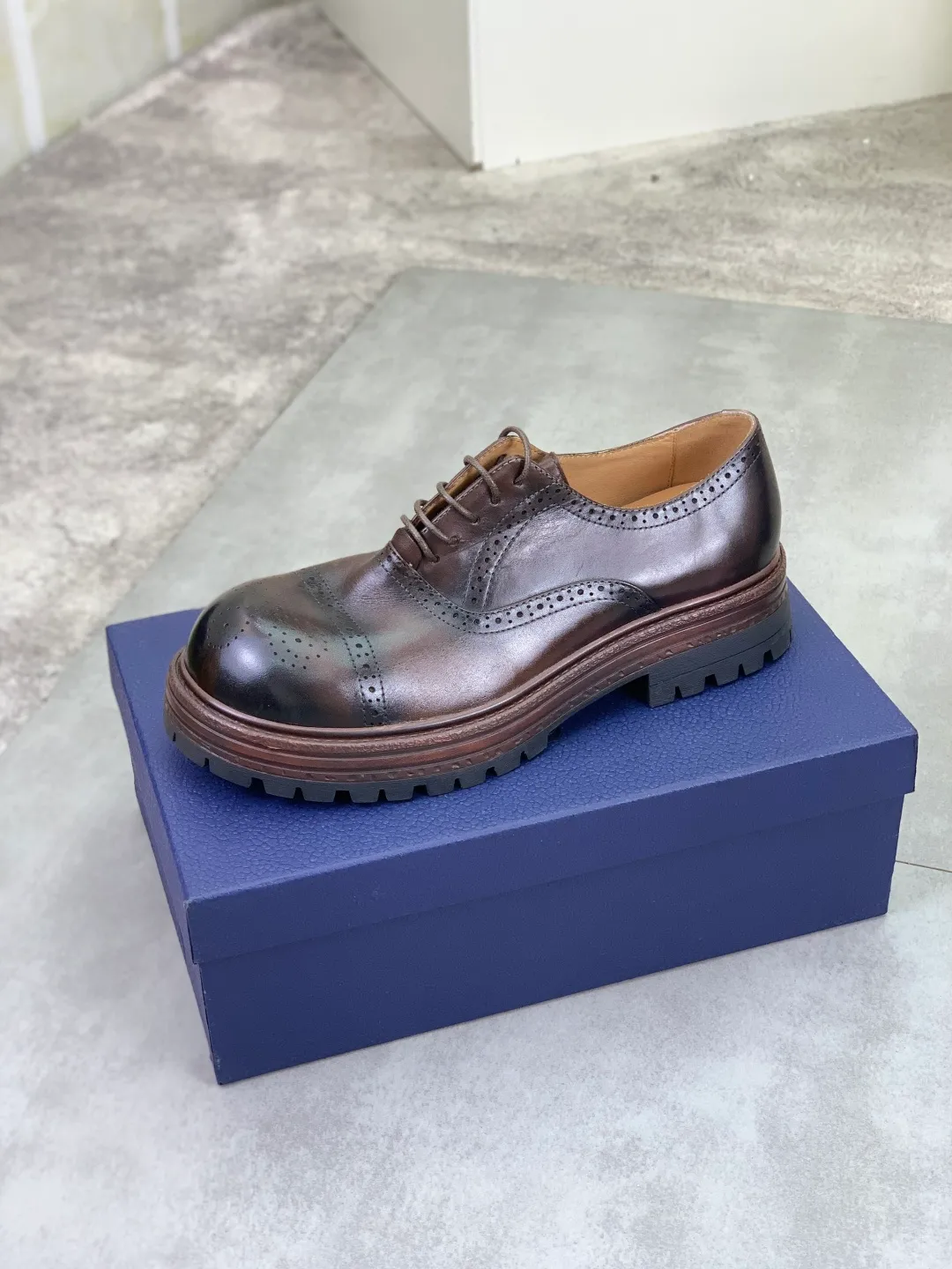Men's shoes P520 💰【New style】Water-dyed cow lining Original order quality Dior —🆘.Dior Original order purchase, high-end leather shoes, fabric: Made of Italian imported color rubbed wrinkled cowhide➕Water-dyed cow lining/cowhide lining➕Specially available original combination outsole, fine workmanship, real shot🎬Size: 38-45 (with full set of packaging) Color: 3️⃣ colors available